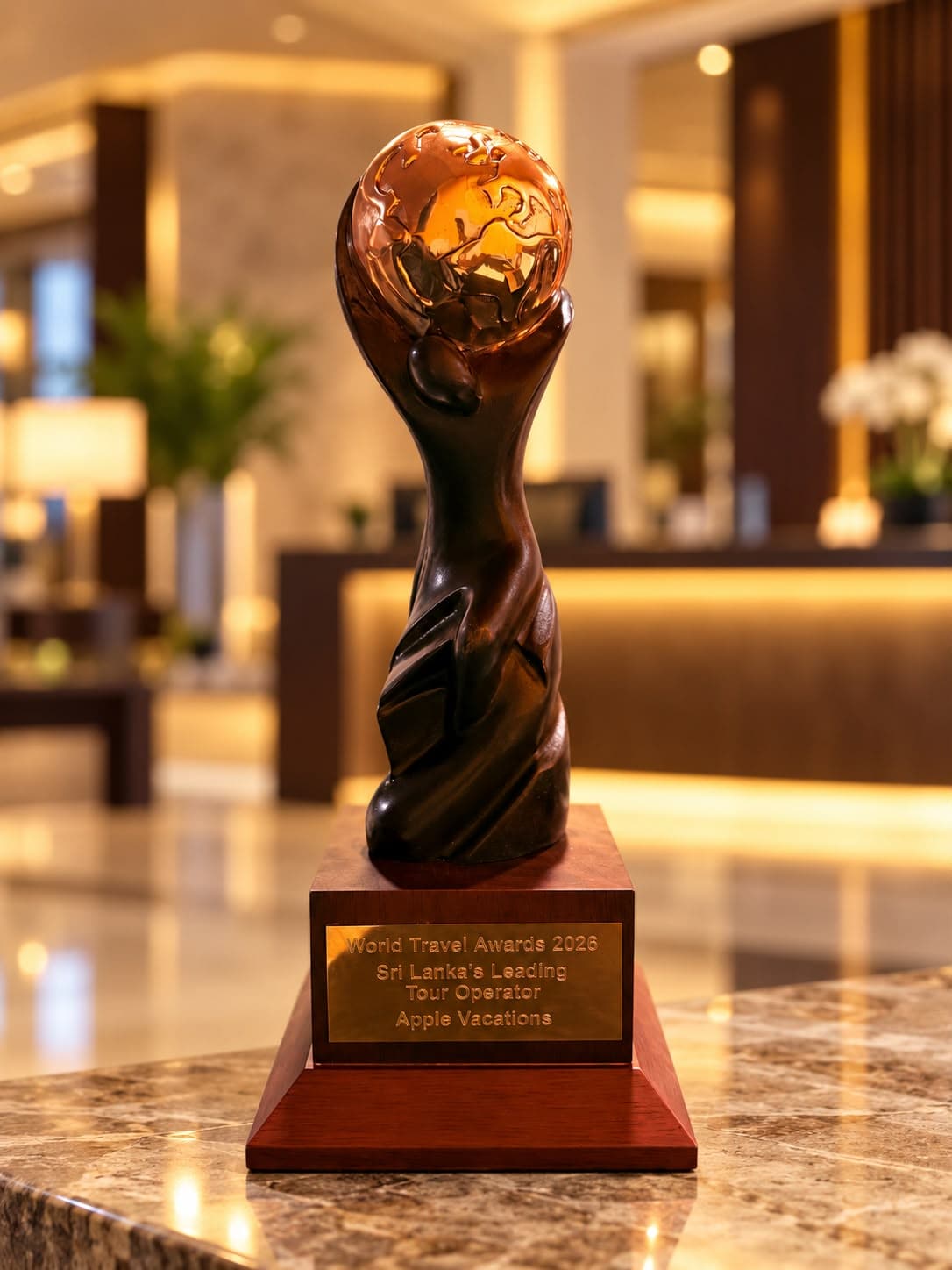 World Travel Awards 2026 trophy presented to Apple Vacations